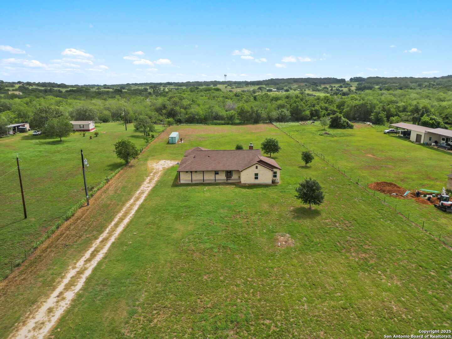 800 County Road 467