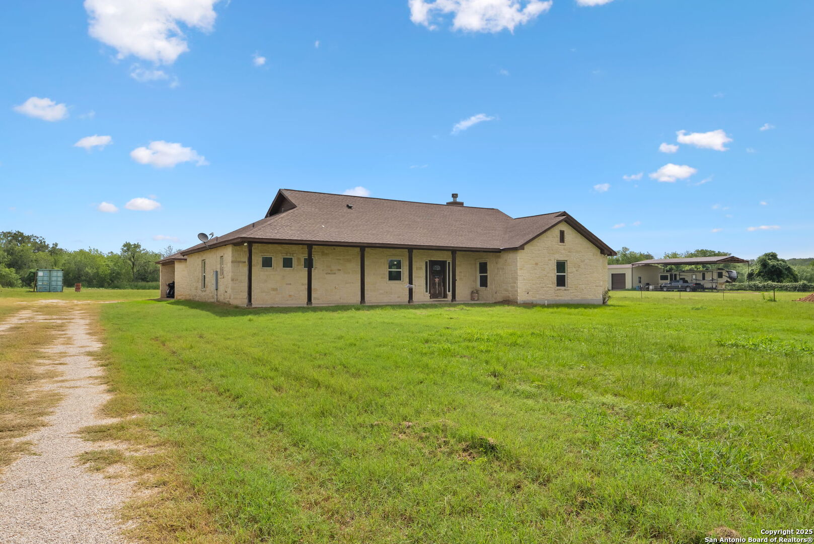 800 County Road 467