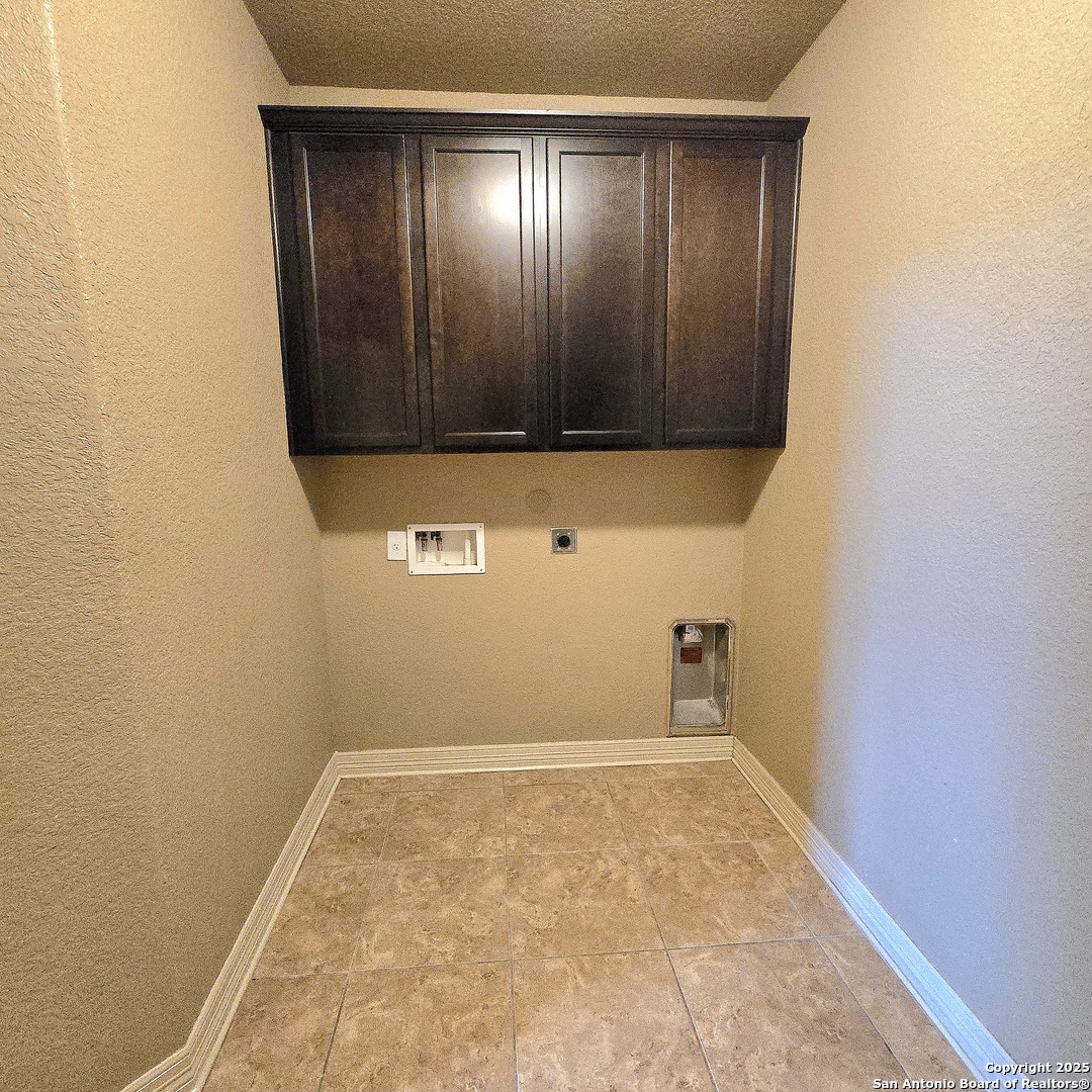 13700 Trailside Ln