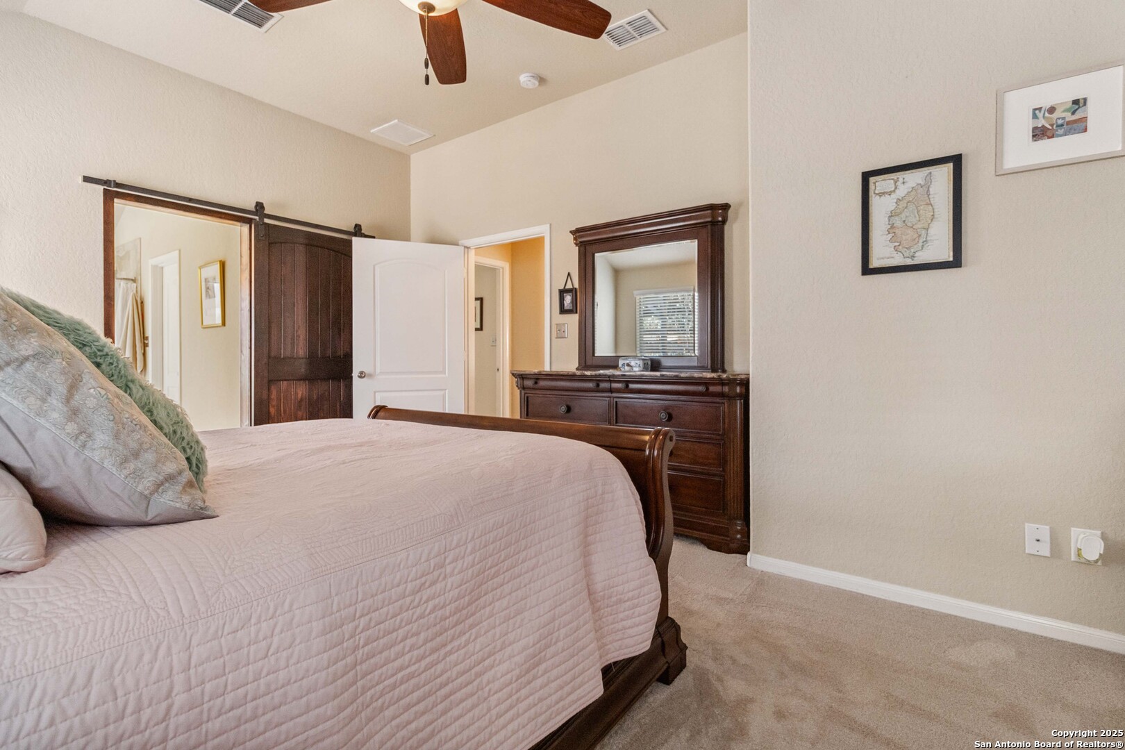 5618 Thunder Oaks