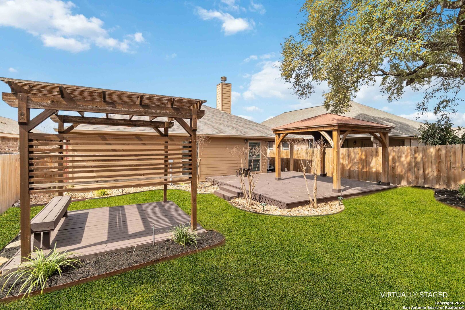 5618 Thunder Oaks