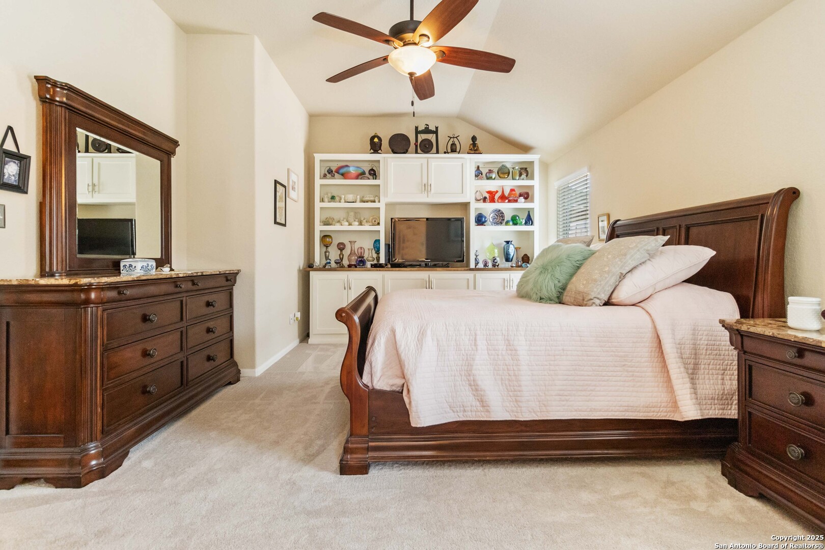 5618 Thunder Oaks