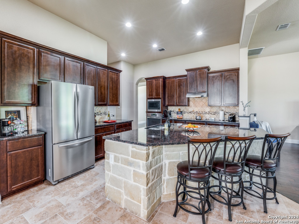 5604 Copper Creek