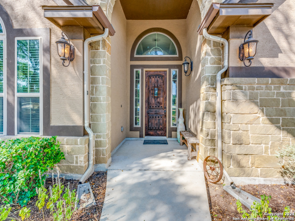 5604 Copper Creek