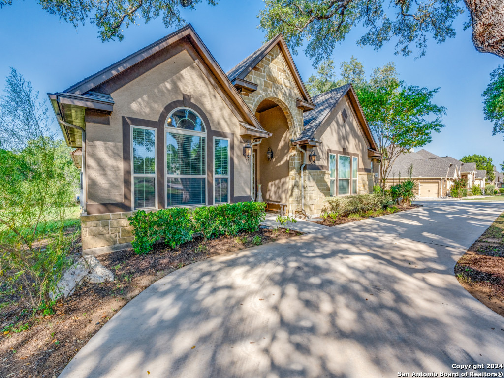 5604 Copper Creek