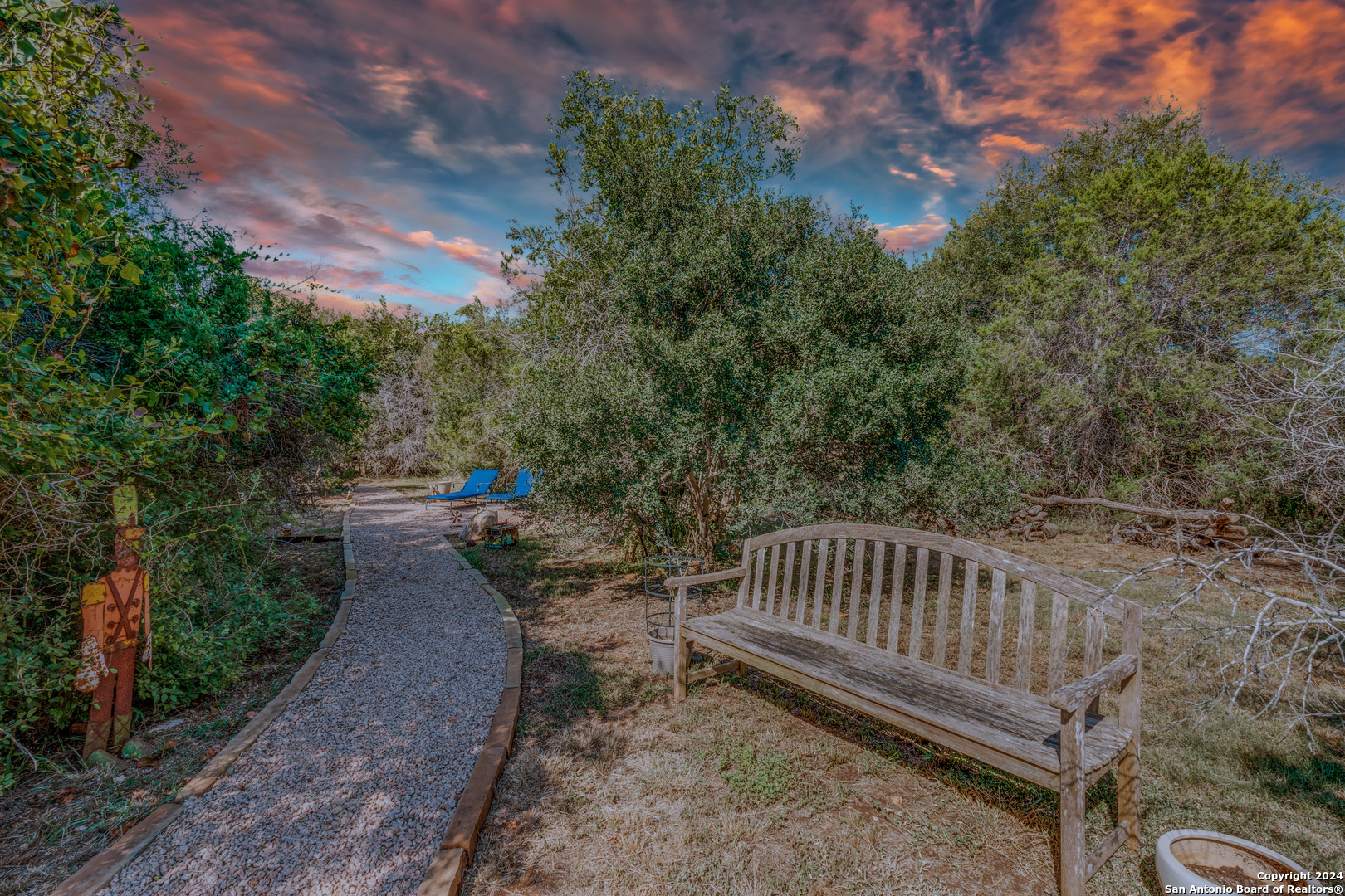5604 Copper Creek