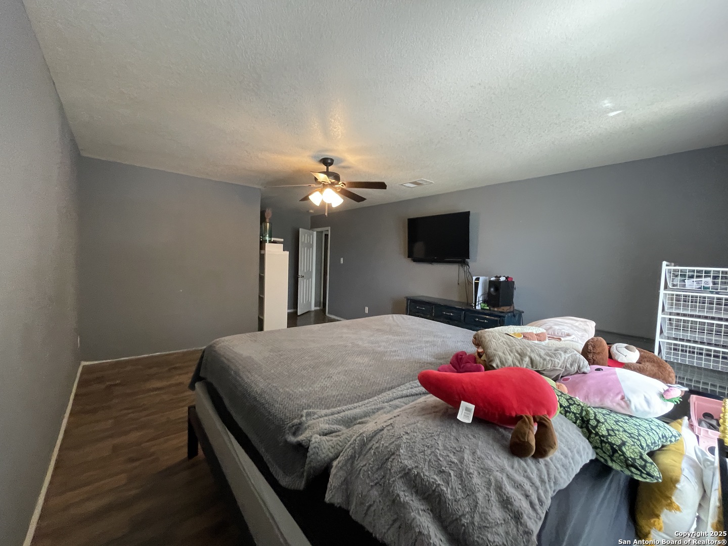 5927 Ironmill