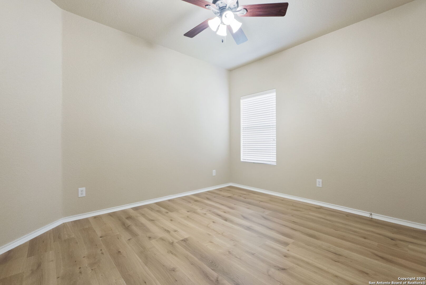 1150 Kite Corner
