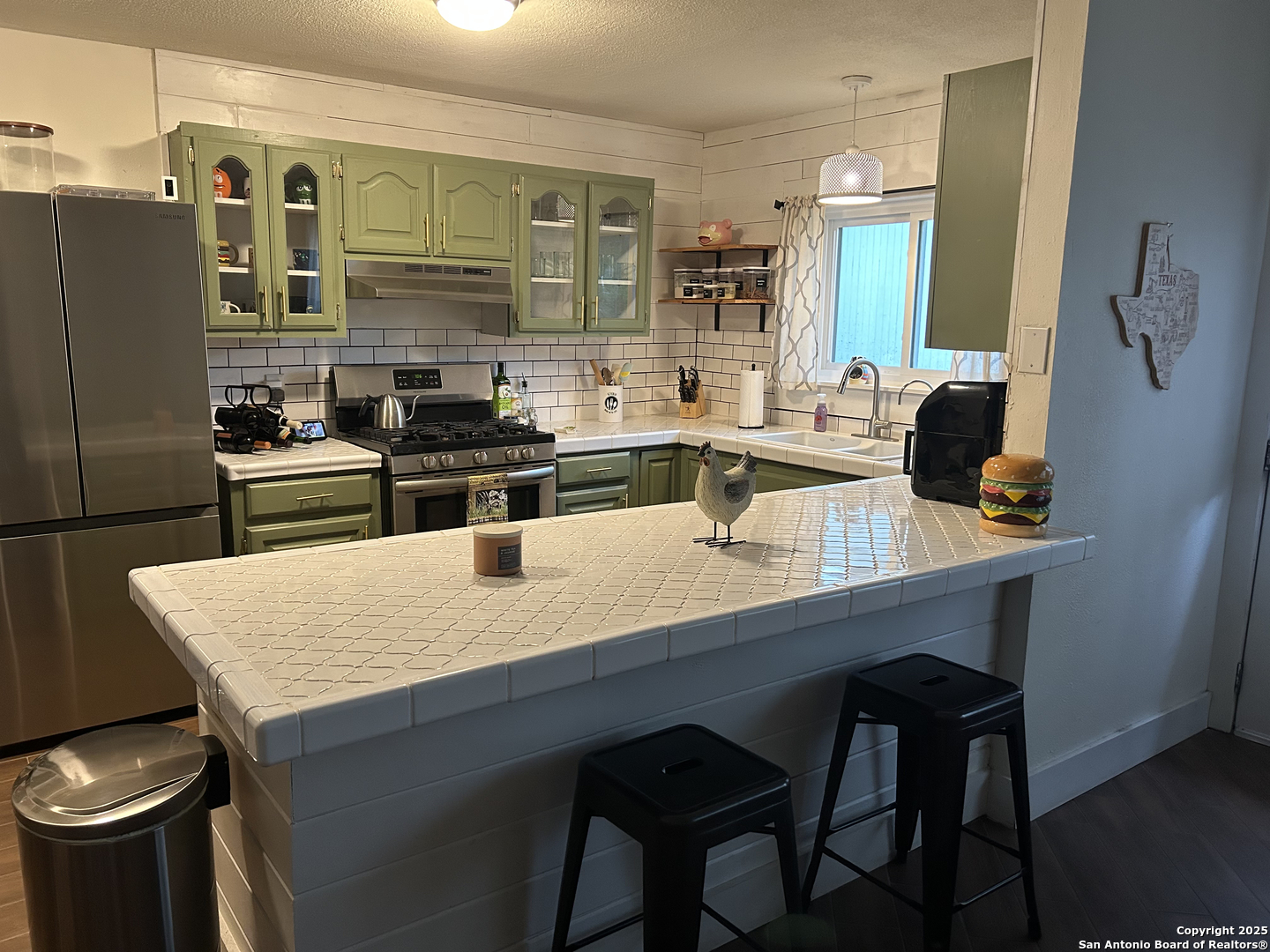 251 cliffwood