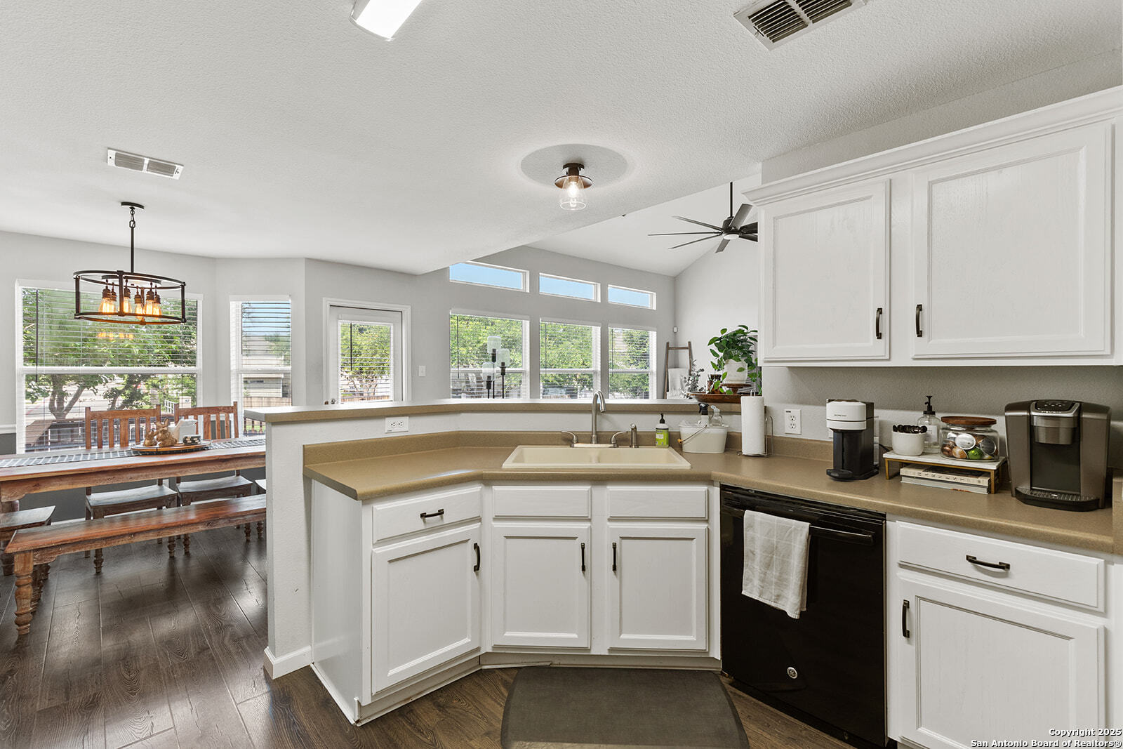 5503 Justin Cove