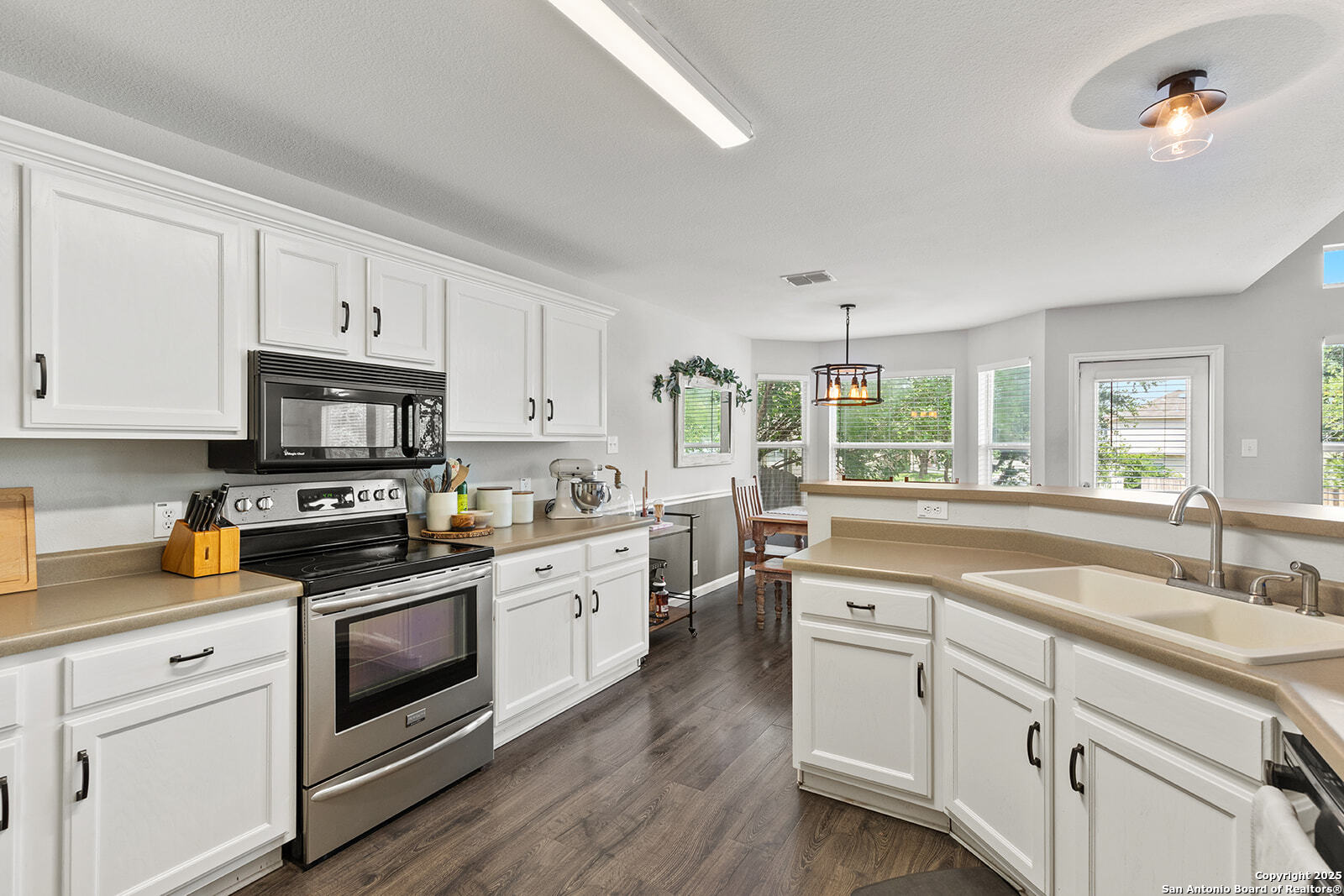 5503 Justin Cove