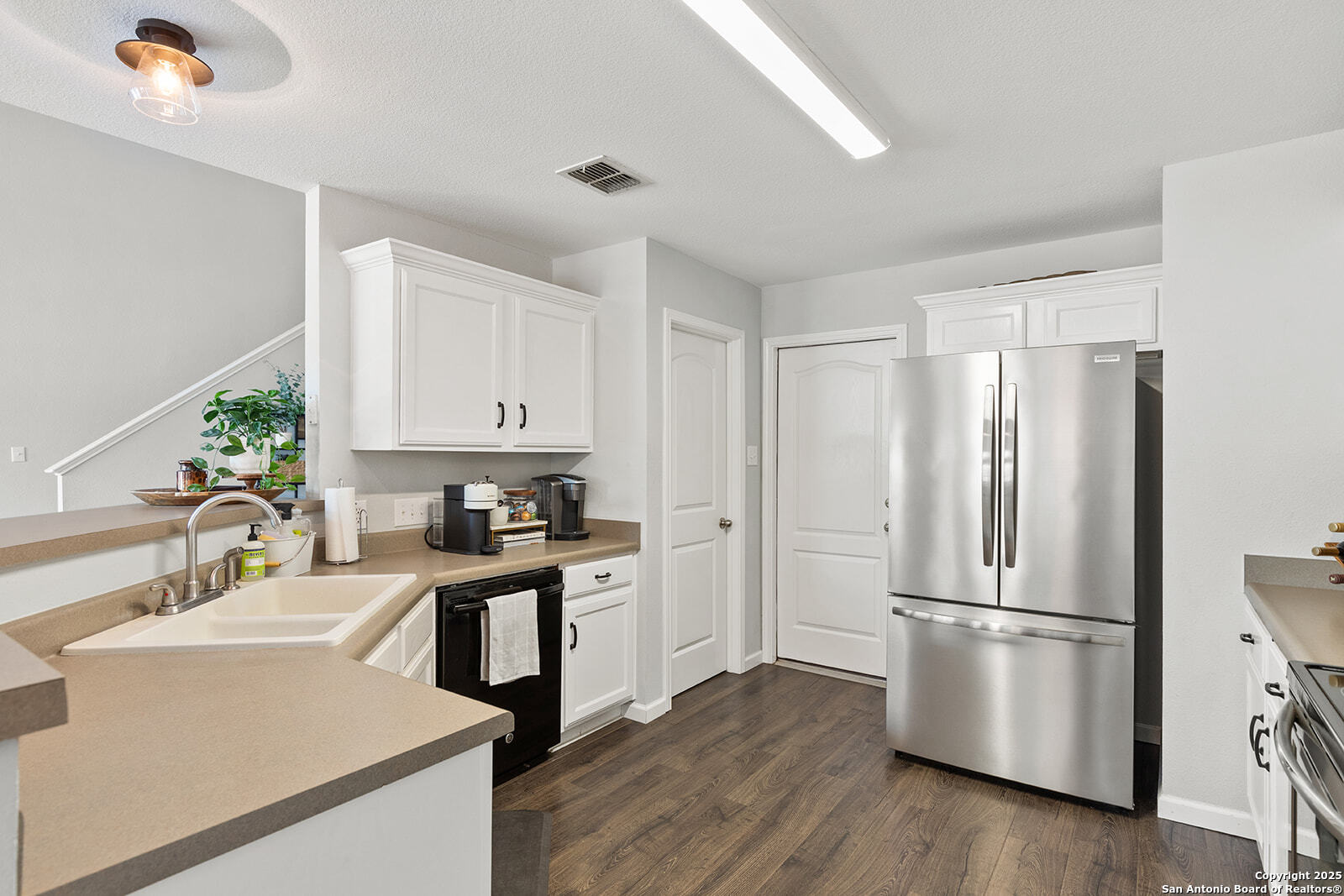 5503 Justin Cove