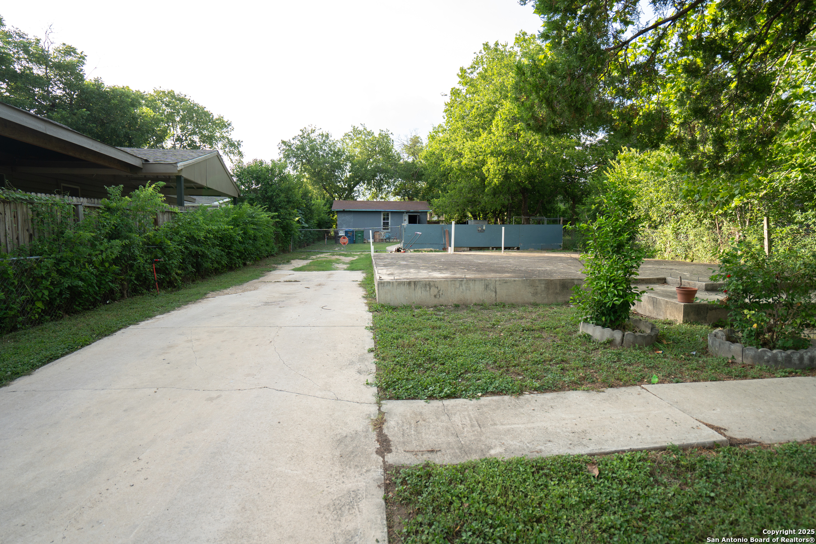 6511 Marcum Dr