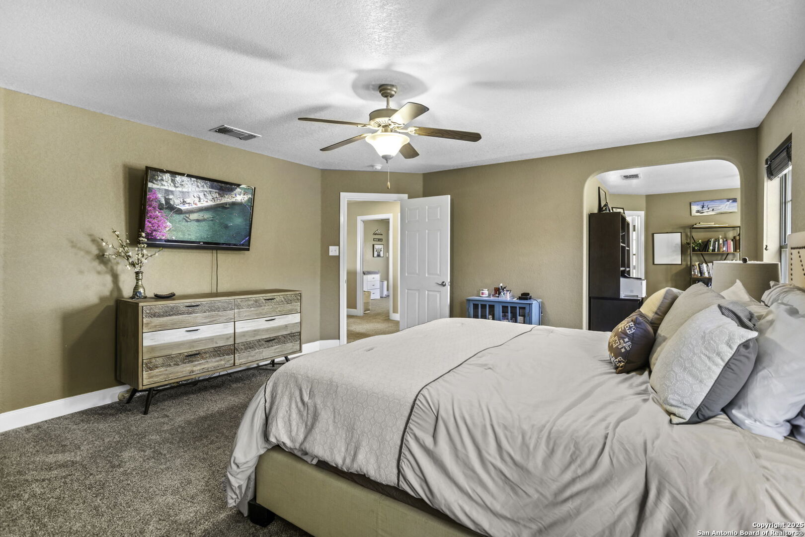 4502 Manitou Bay