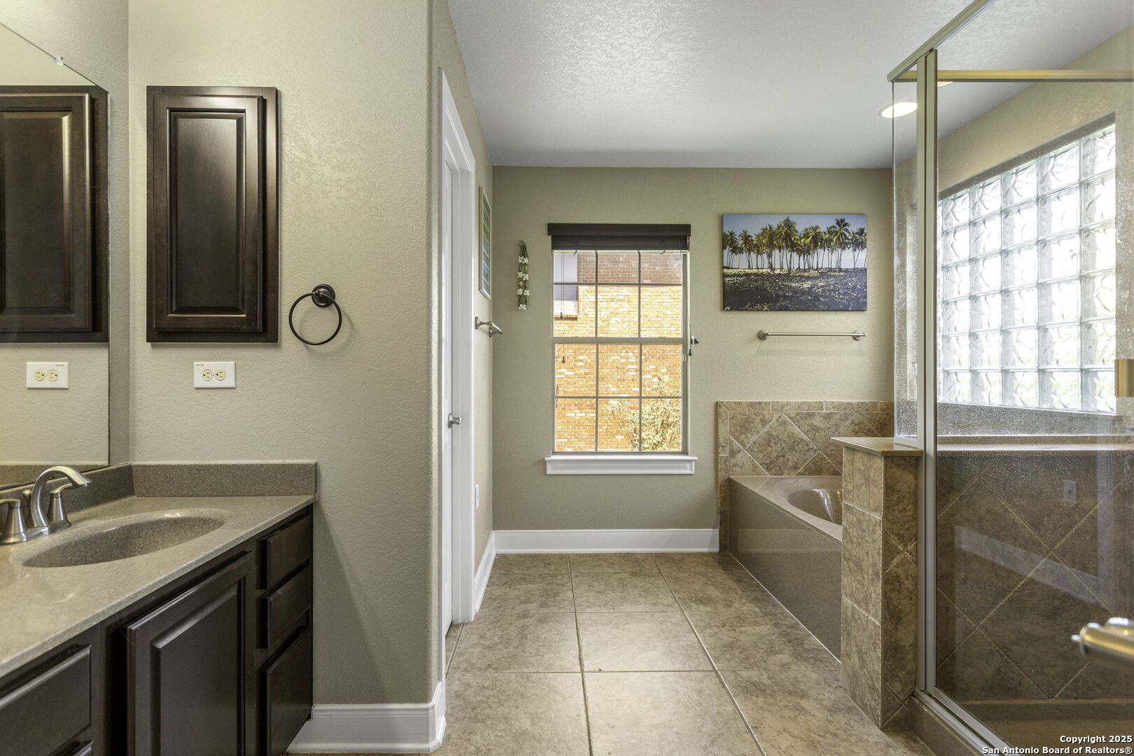 4502 Manitou Bay