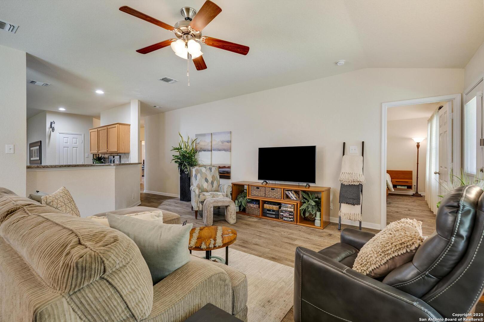 6546 Charles Field