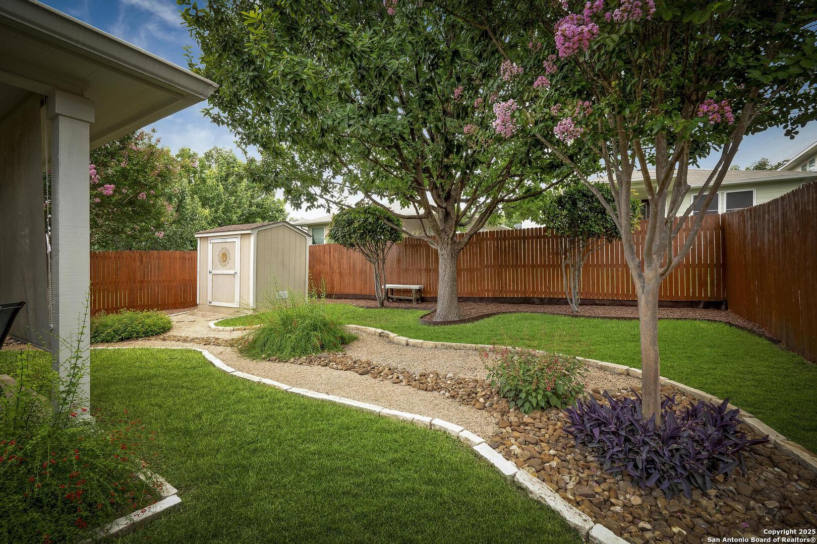 6546 Charles Field