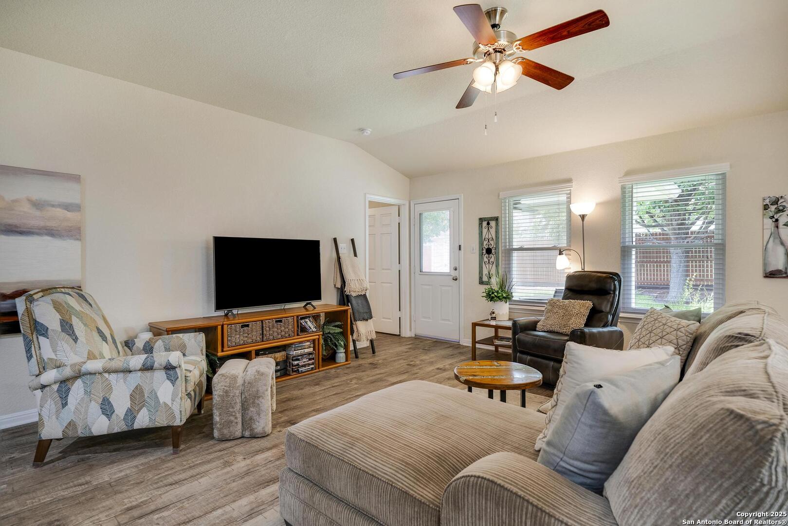 6546 Charles Field