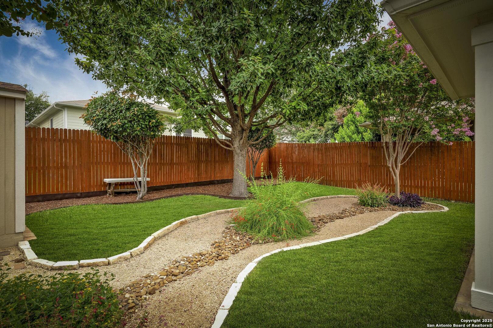 6546 Charles Field