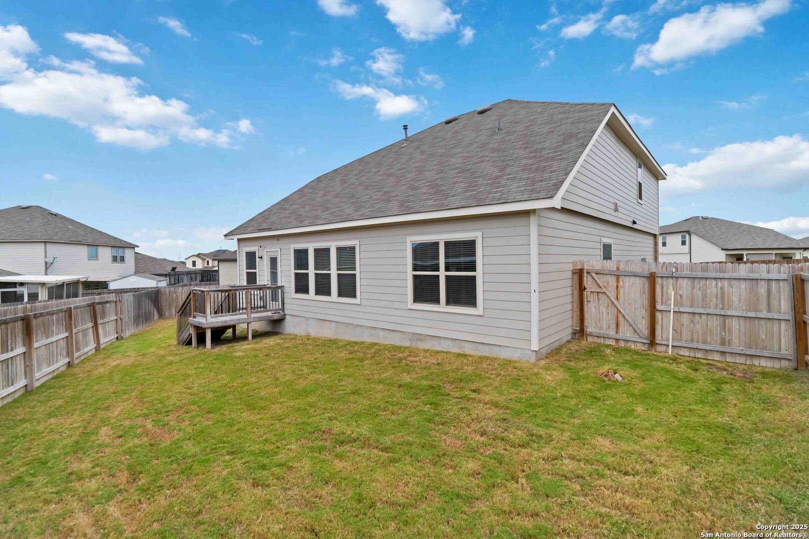 6839 Alaskan Way