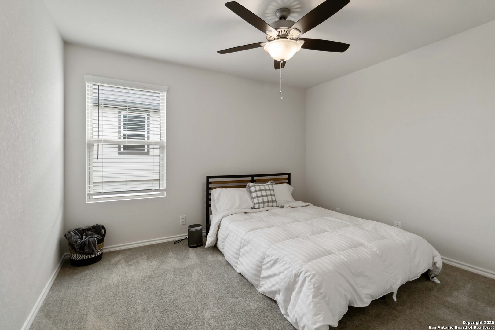 6839 Alaskan Way