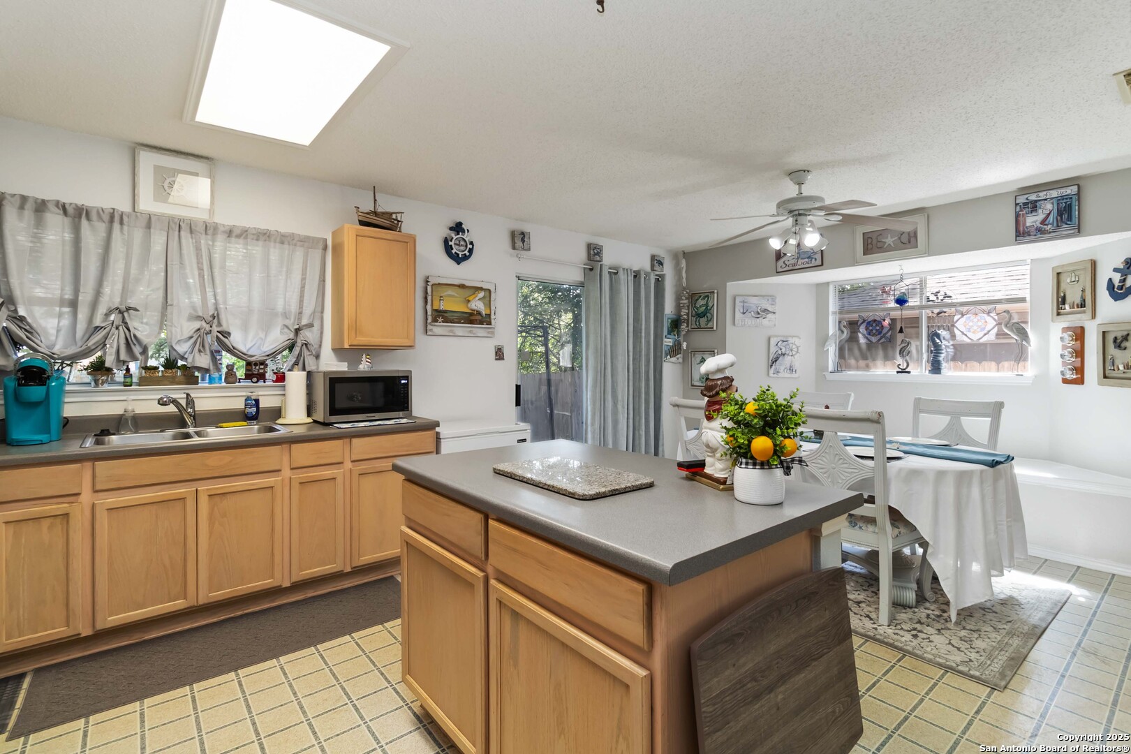 10607 Bluegrass Pond