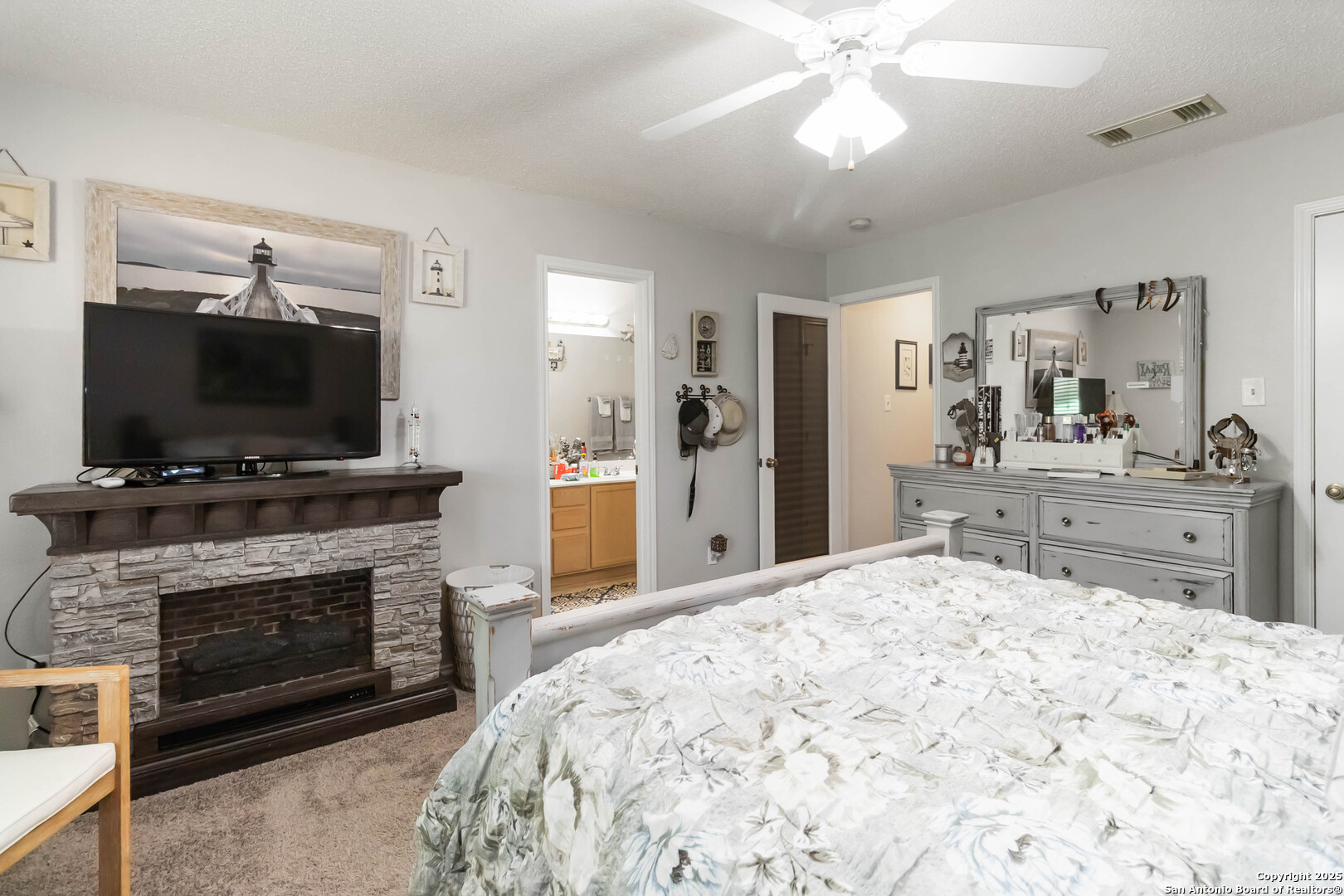 10607 Bluegrass Pond
