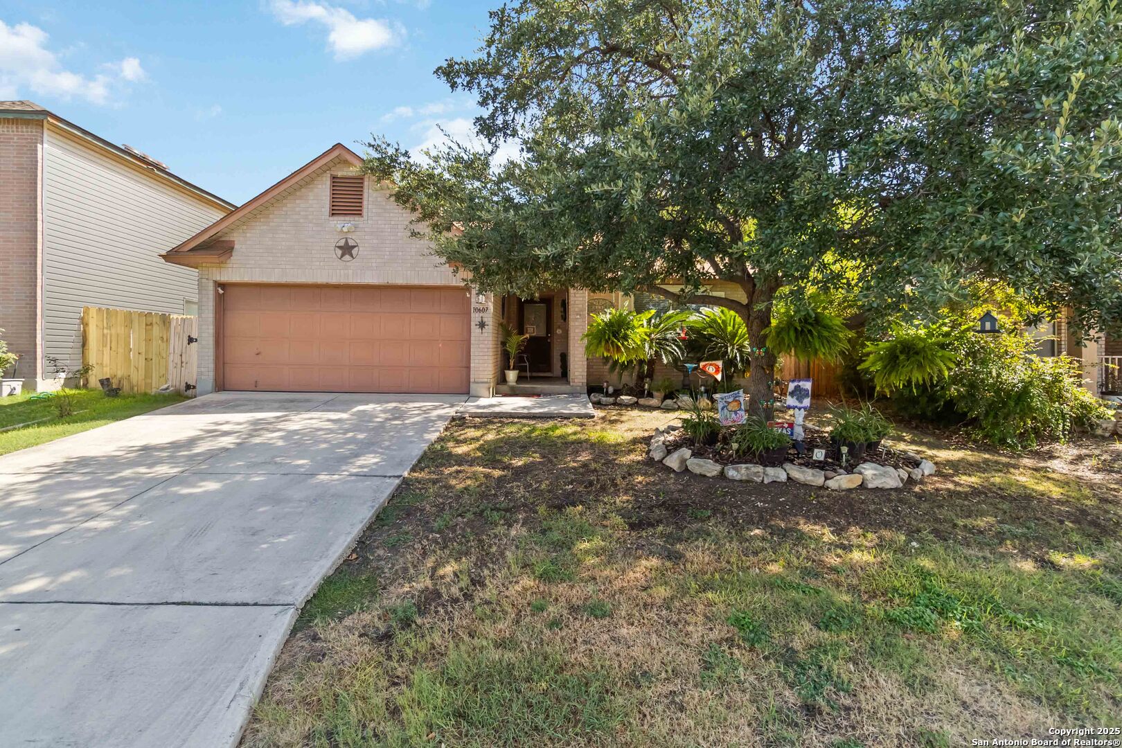10607 Bluegrass Pond