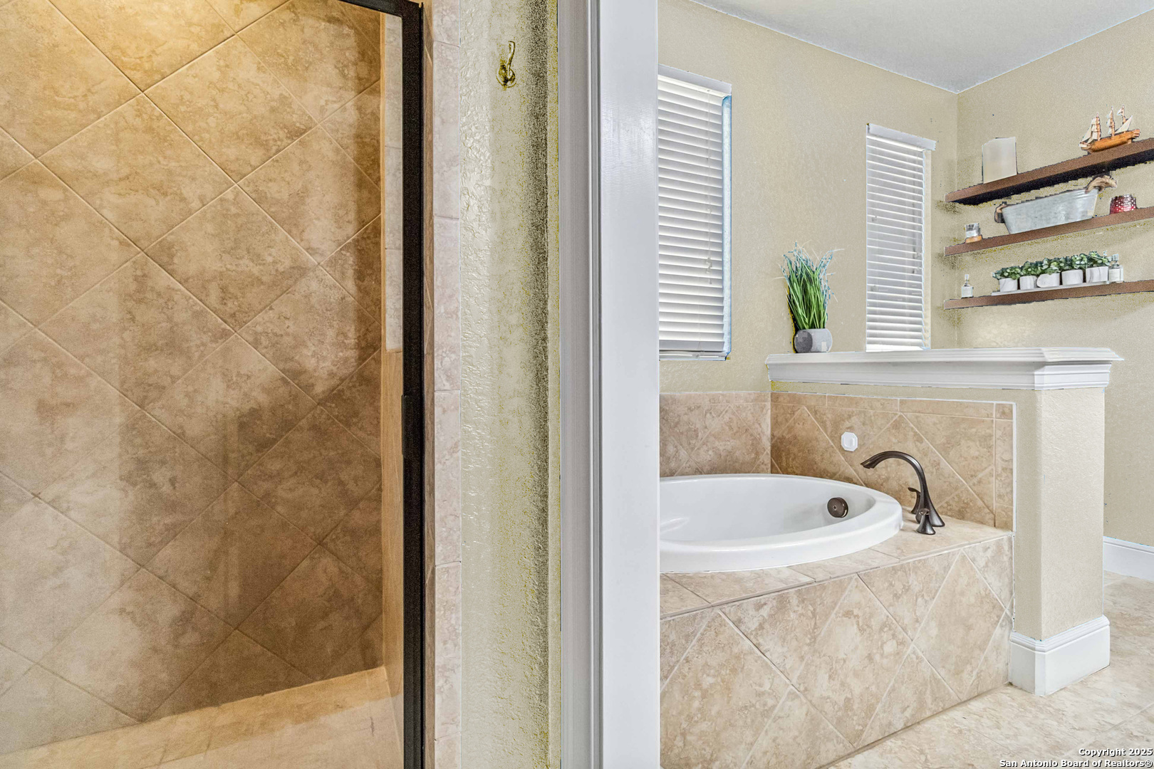 8910 Azalea Pointe