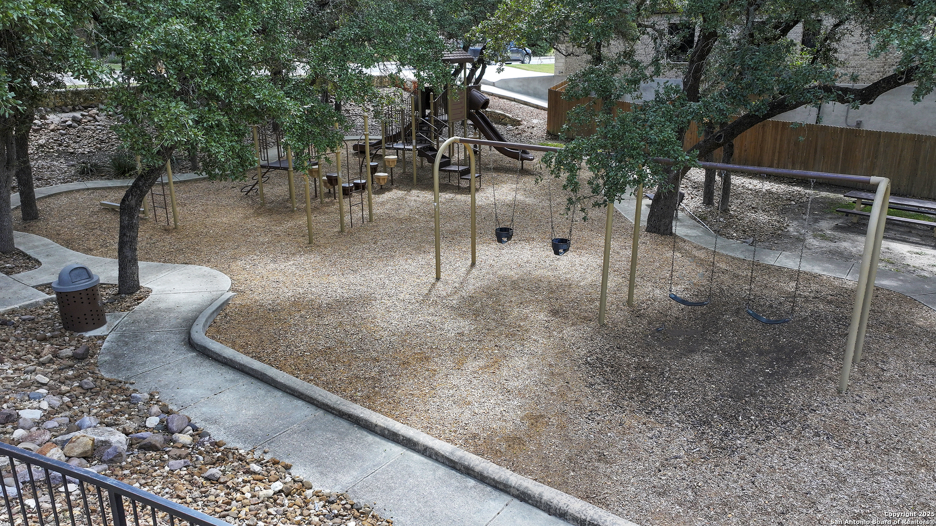 8910 Azalea Pointe