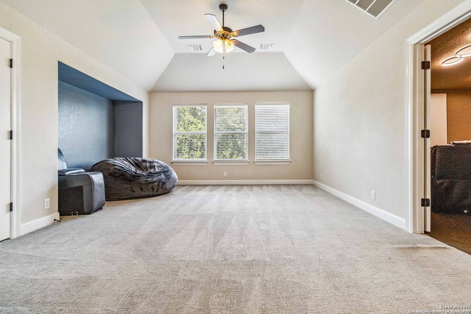 8910 Azalea Pointe