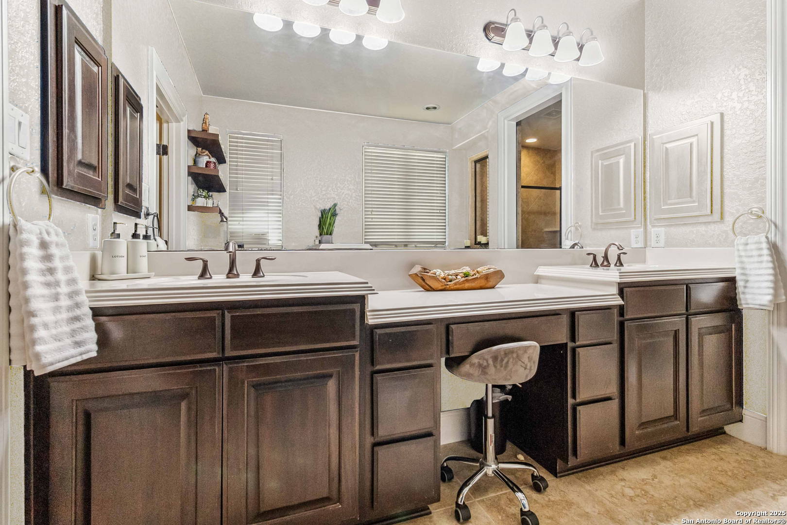 8910 Azalea Pointe