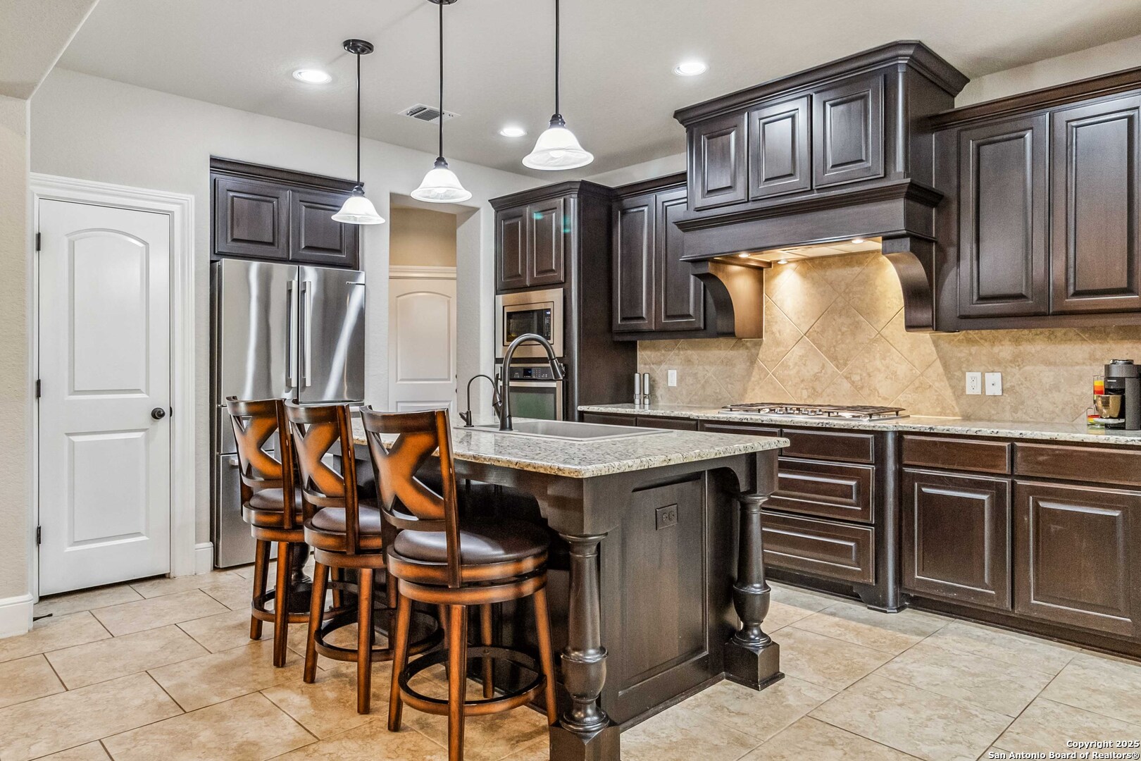 8910 Azalea Pointe