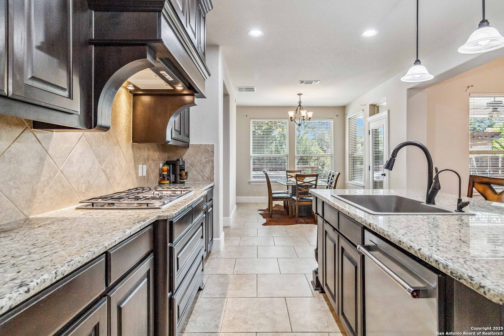 8910 Azalea Pointe