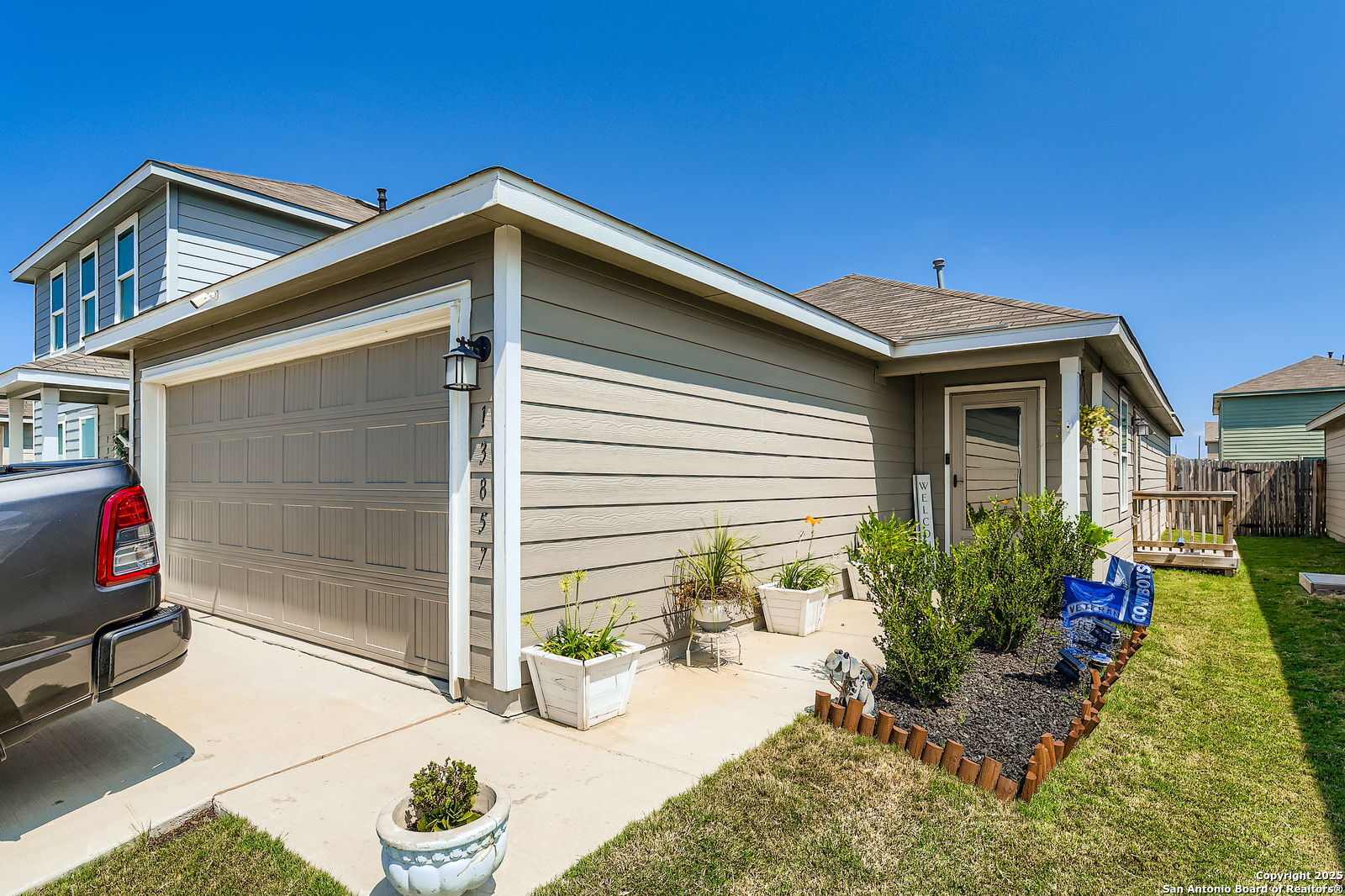 13857 Llama Place