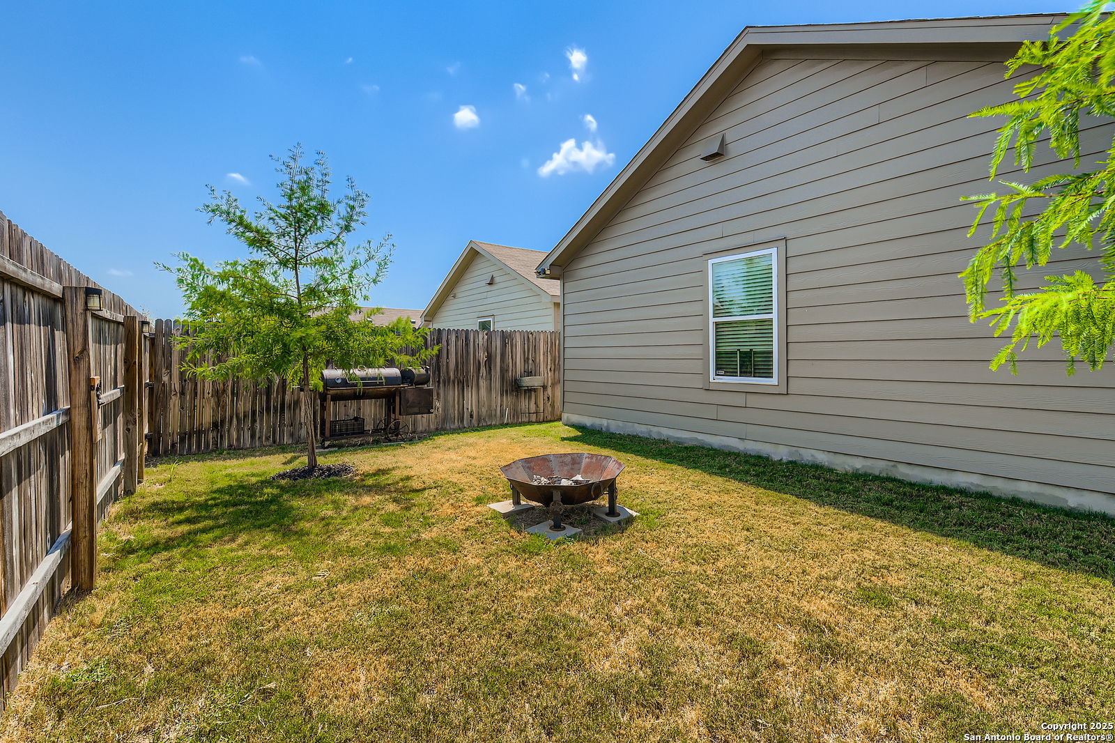 13857 Llama Place