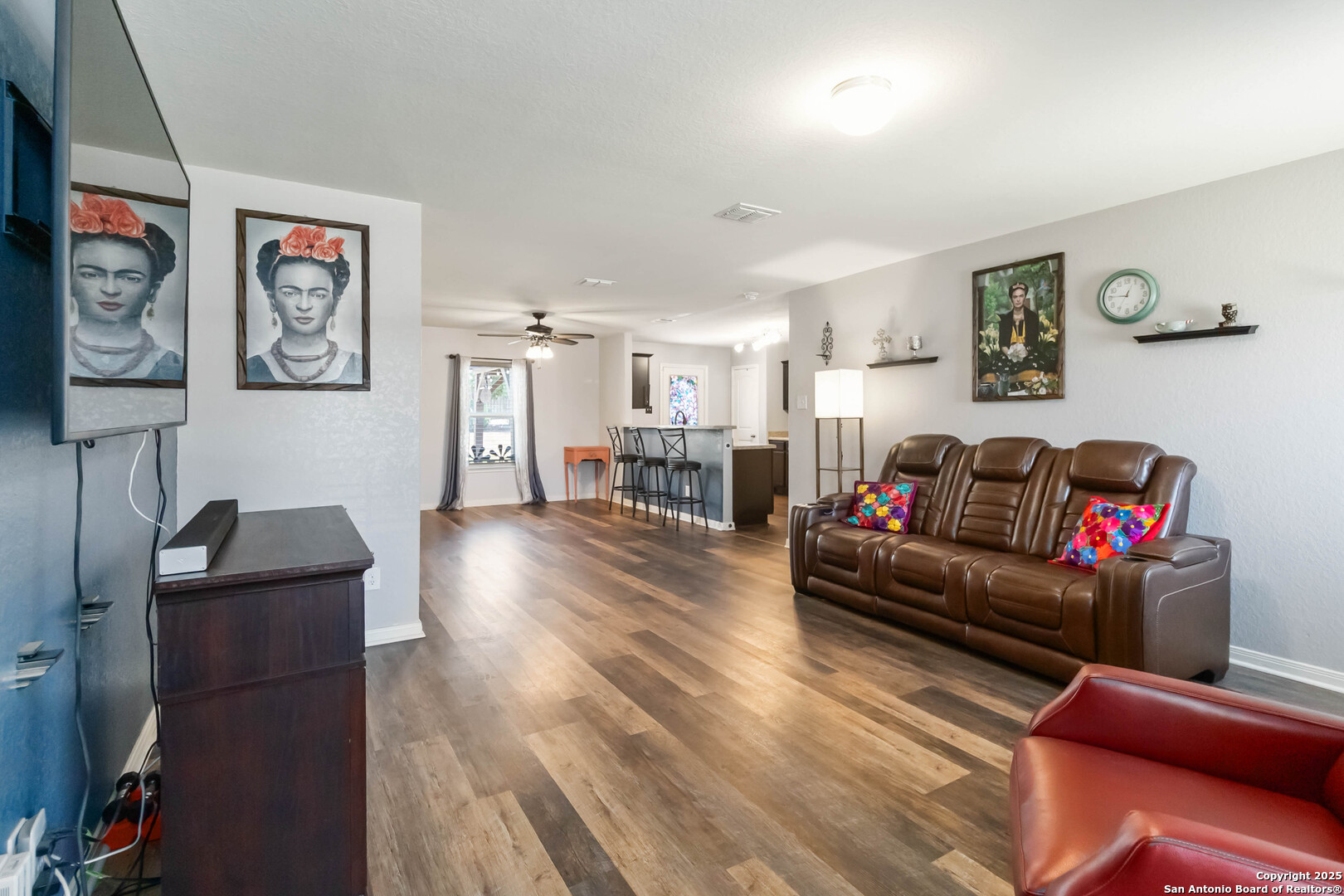 6423 Woodcliff Bend