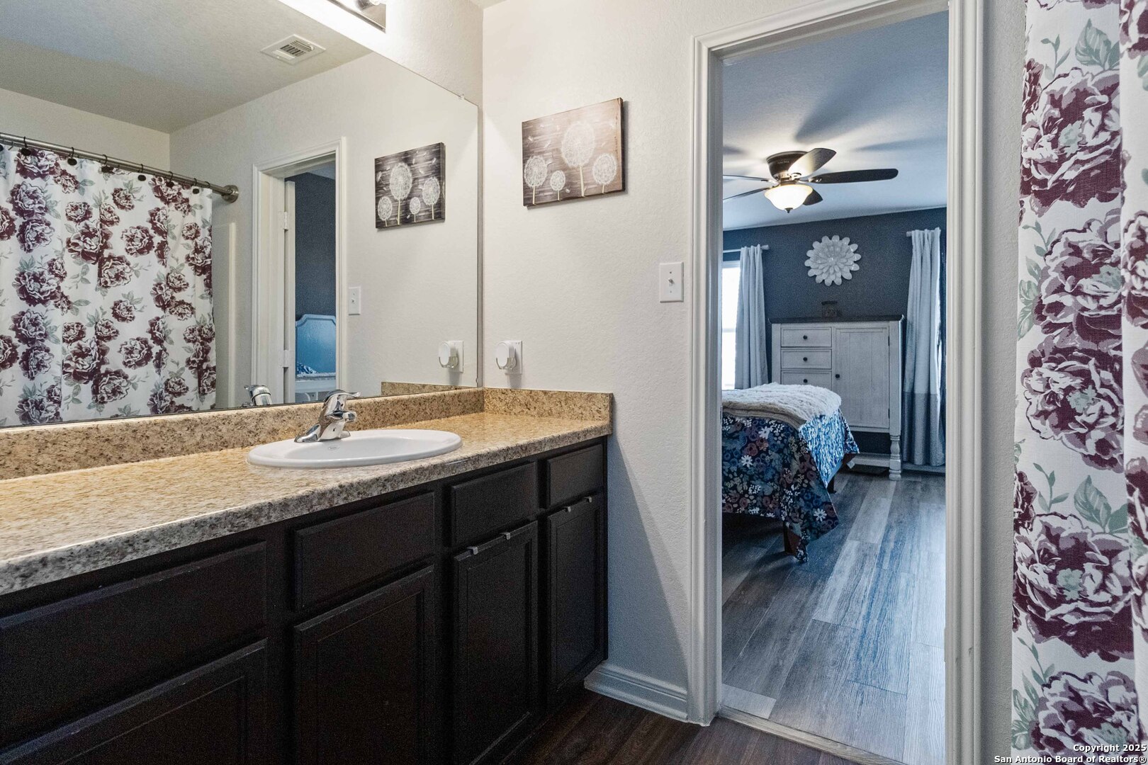 6423 Woodcliff Bend