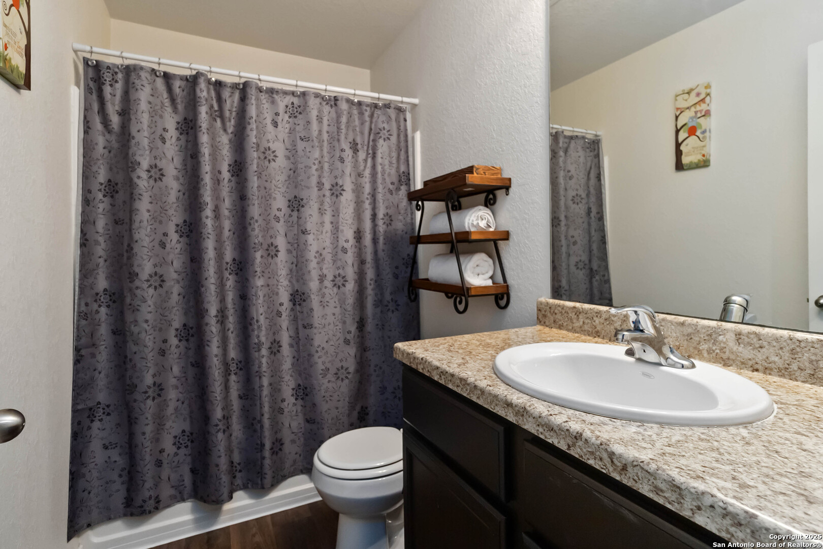 6423 Woodcliff Bend