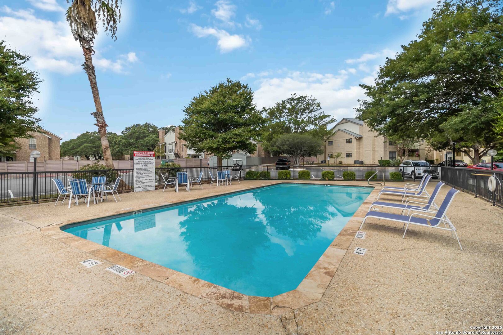 11843 Braesview Unit: 1807