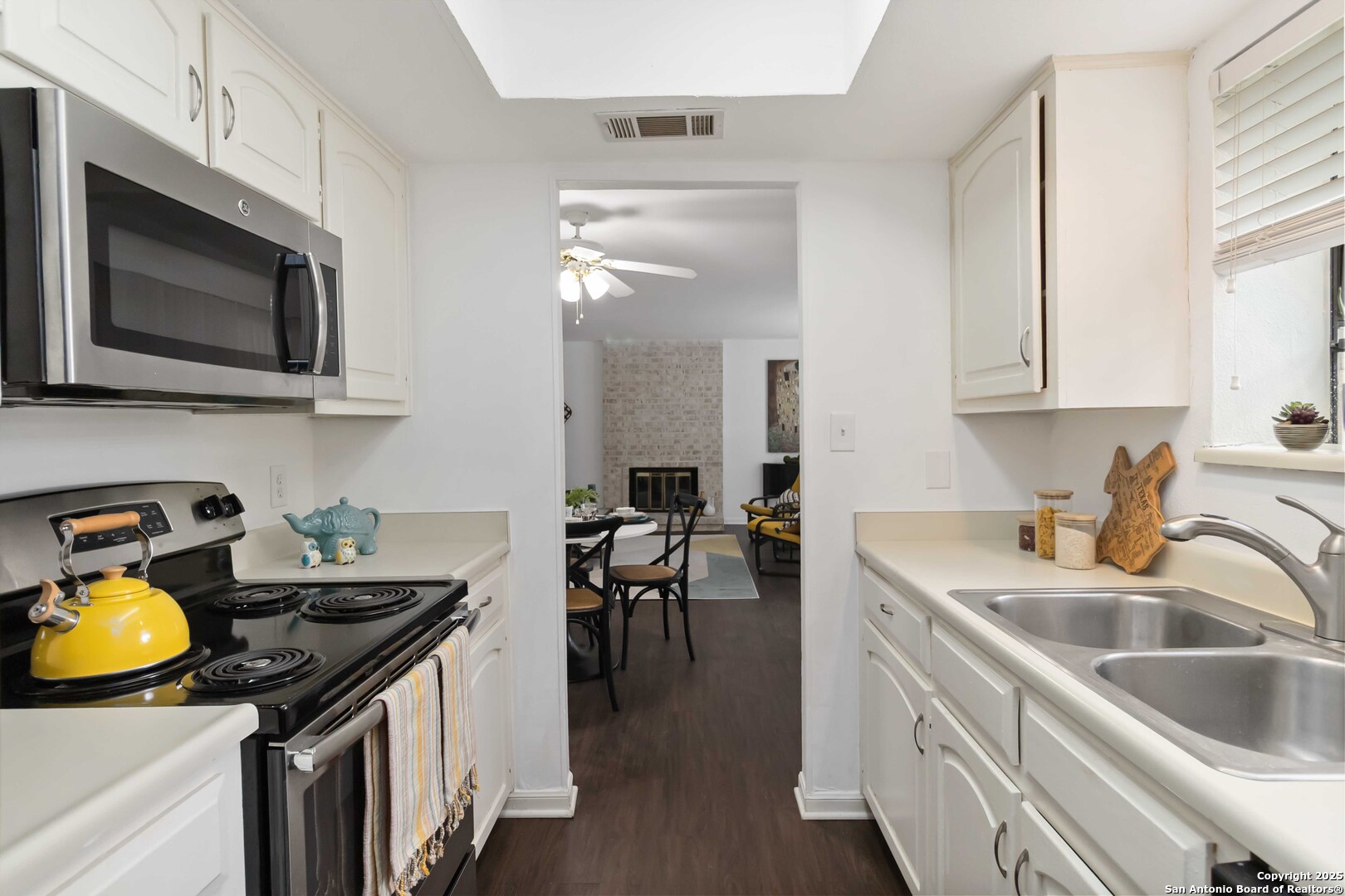 11843 Braesview Unit: 1807