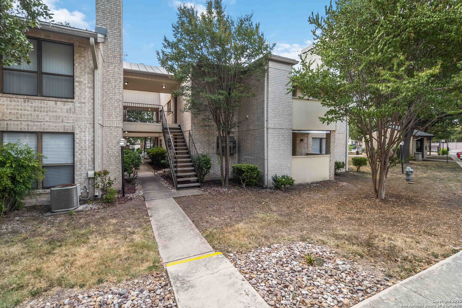 11843 Braesview Unit: 1807