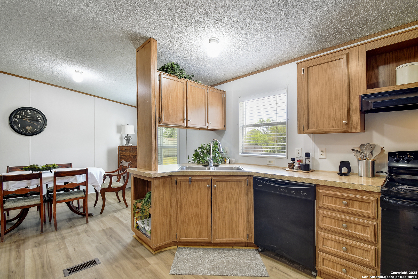 605 County Road 3821