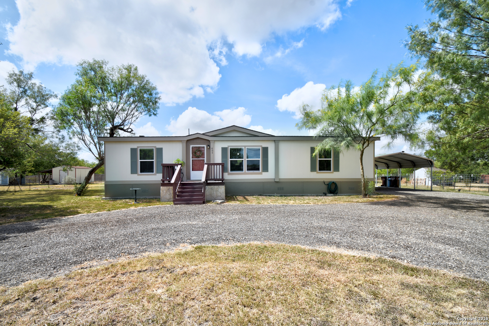 605 County Road 3821