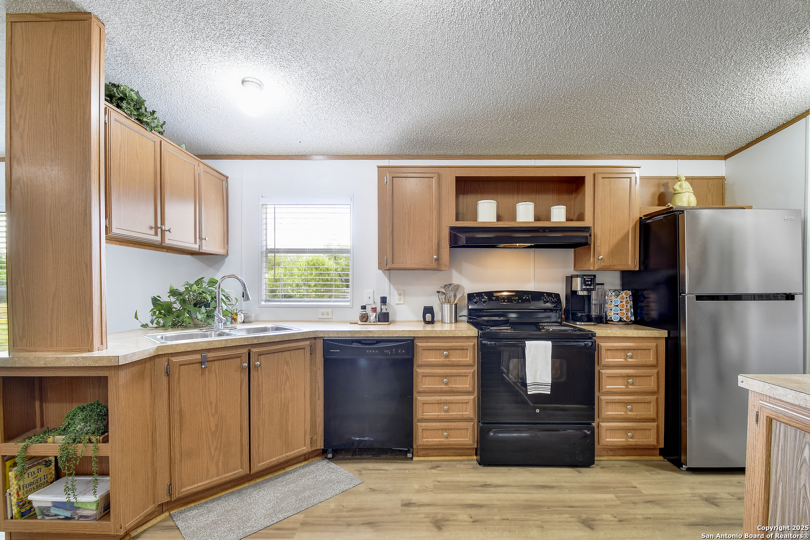 605 County Road 3821