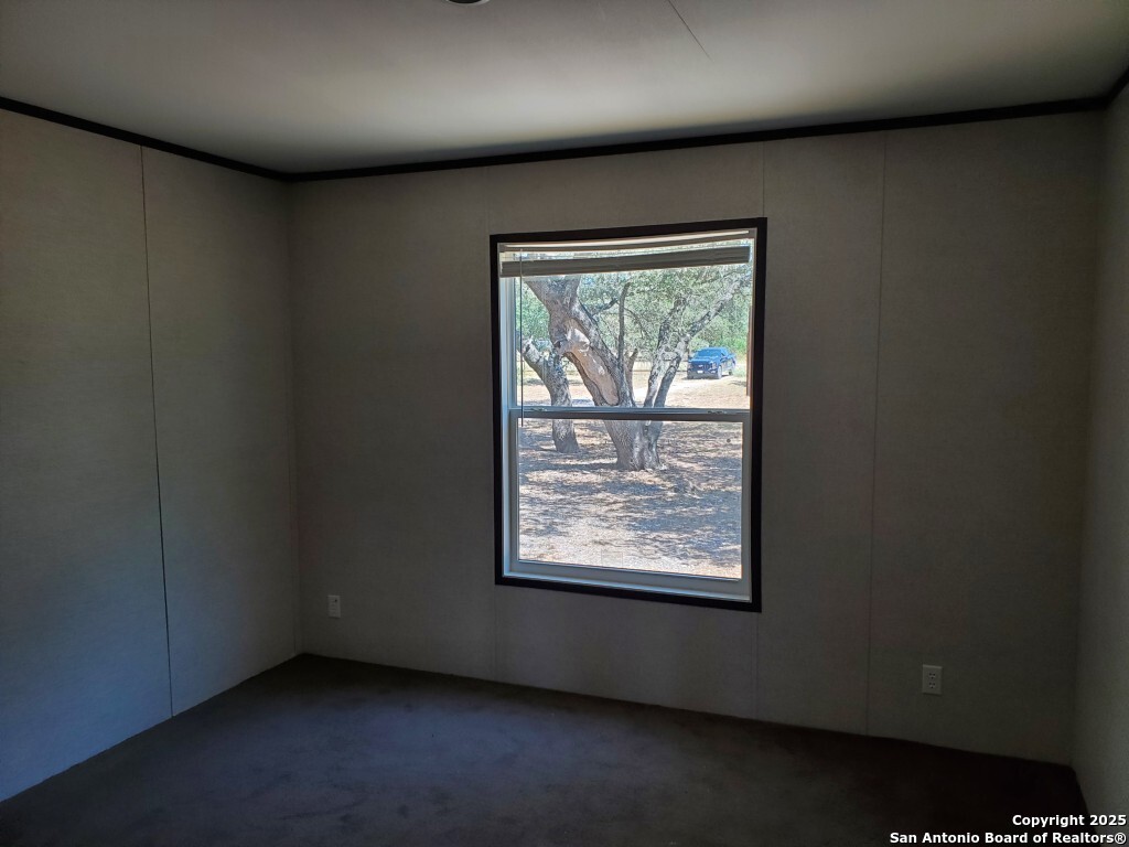 1005 Spur Ridge