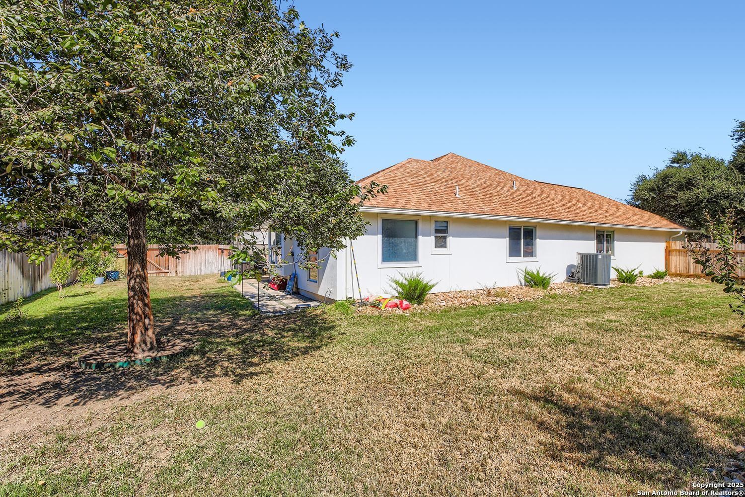 1302 Brook Blf
