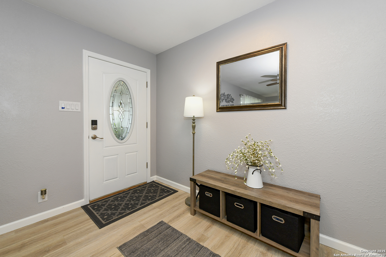 5302 Walnut Vista
