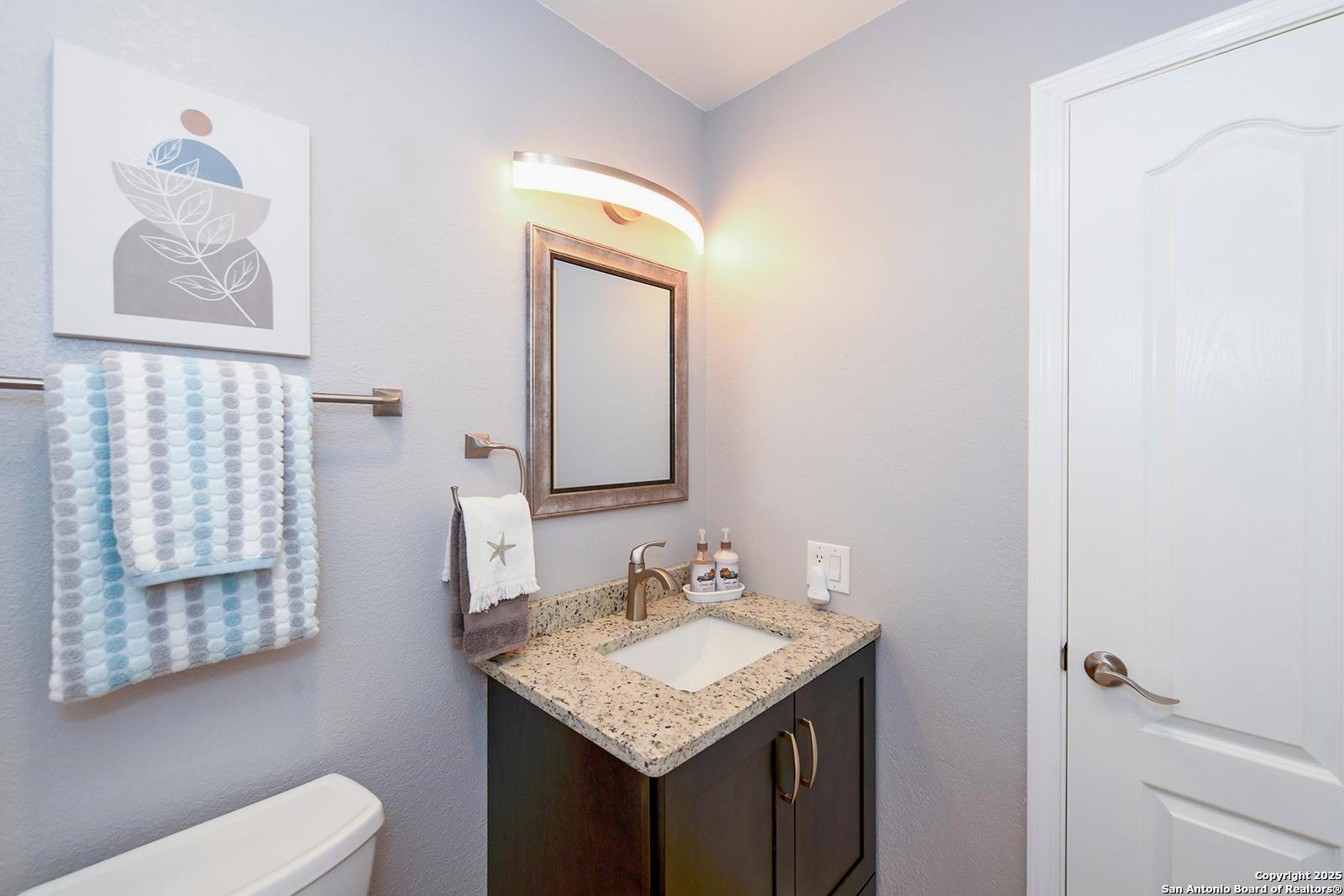 5302 Walnut Vista