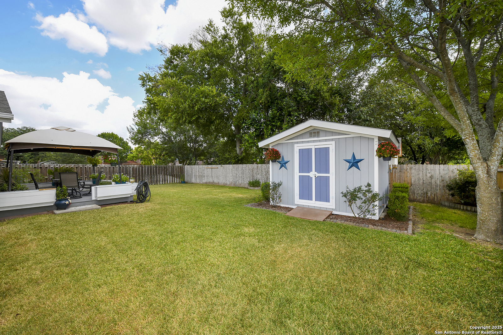 5302 Walnut Vista
